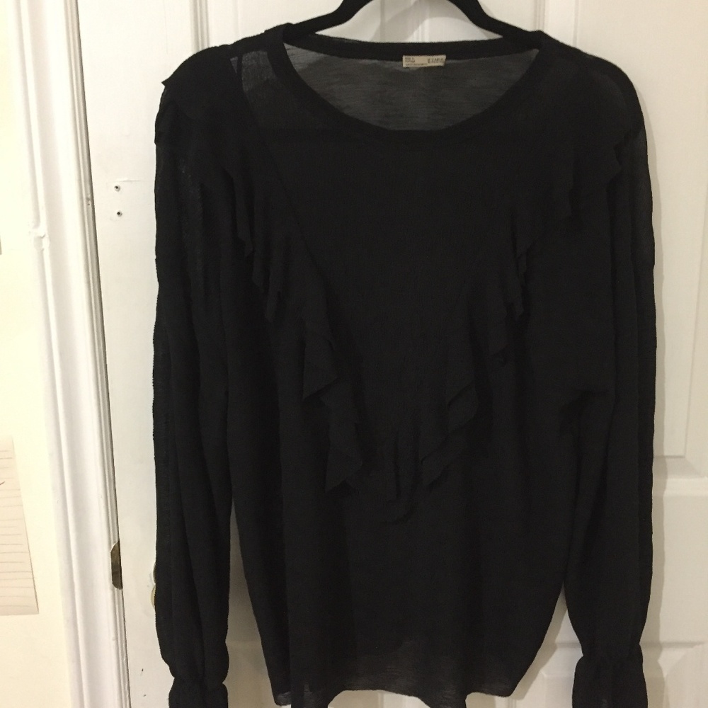 ZARA TOP WITH DETAILS